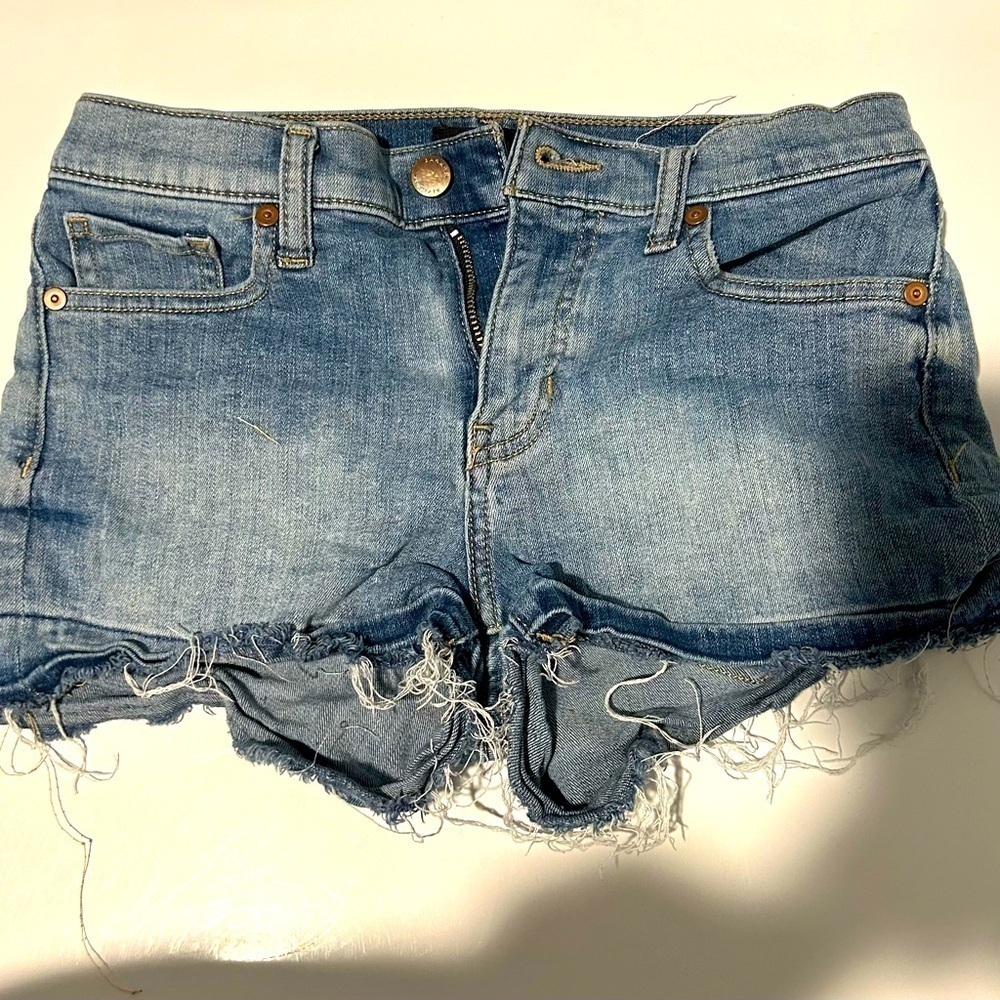 Banana Republic Medium Wash Raw Hem Skinny Cut Off Denim Shorts  Size 25